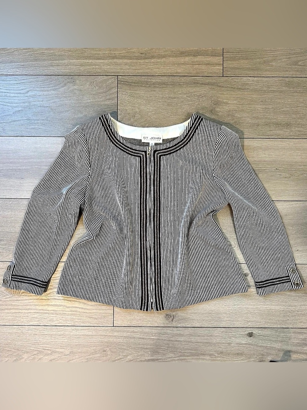 ST. JOHN Women’s Size 14 Brown Pin Striped Jacket Blazer Full Zip
